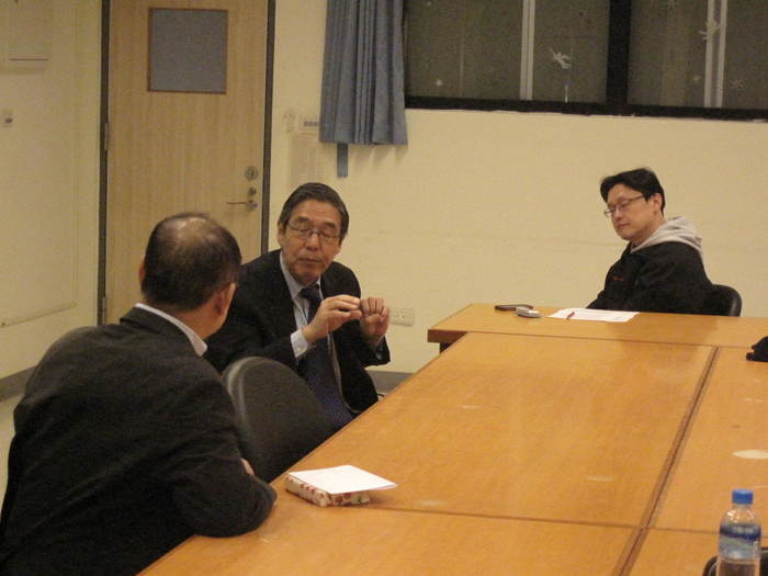 陳子軒老師提問使藤原先生與東治老師討論
